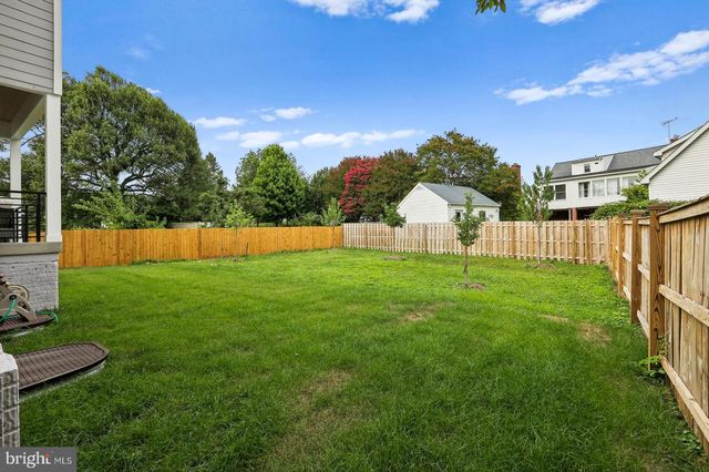 735 N GEORGE MASON DR, Arlington, VA 22203