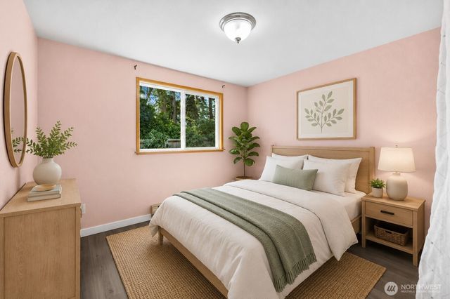 1961 NE 9th Avenue, Oak Harbor, WA 98277
