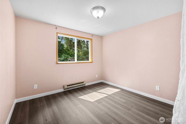 1961 NE 9th Avenue, Oak Harbor, WA 98277