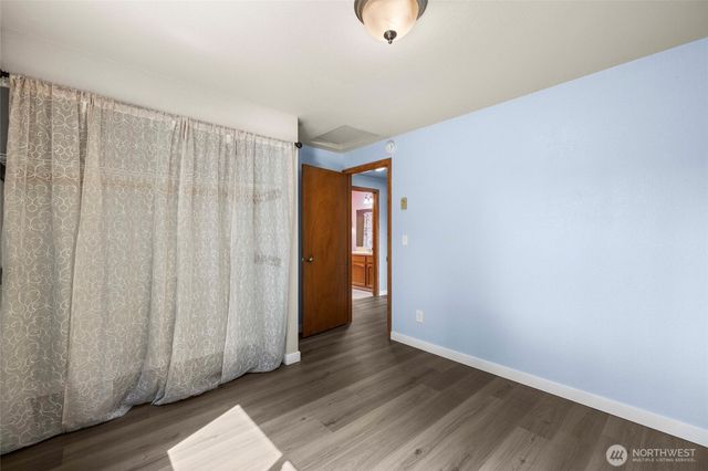 1961 NE 9th Avenue, Oak Harbor, WA 98277