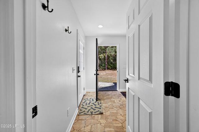 73 School Cut Road, Hardeeville, SC 29927