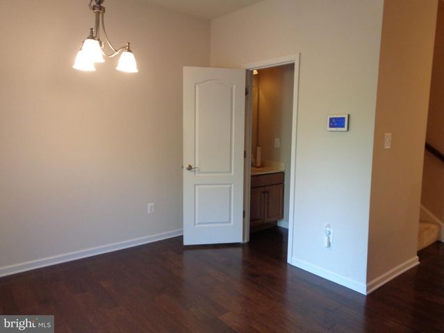 528 VICTORIANNA DR, Capitol Heights, MD 20743