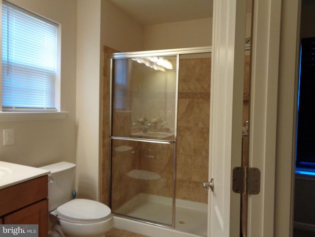 528 VICTORIANNA DR, Capitol Heights, MD 20743