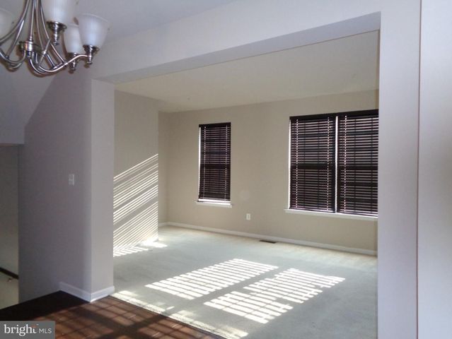 528 VICTORIANNA DR, Capitol Heights, MD 20743