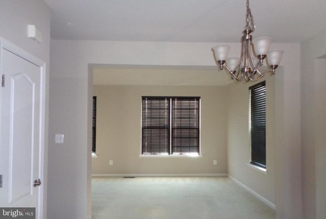 528 VICTORIANNA DR, Capitol Heights, MD 20743