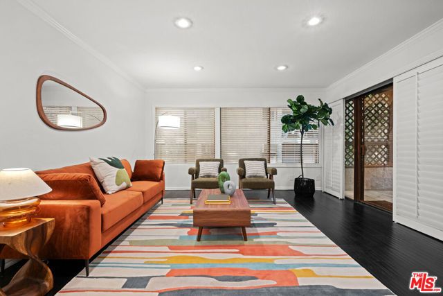 950 N Kings Road 160, West Hollywood, CA 90069