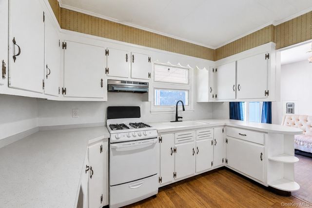 2815 Eagle Avenue, Medford, NY 11763
