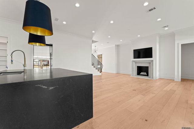 8721 W Fairway Dr, Baton Rouge, LA 70809