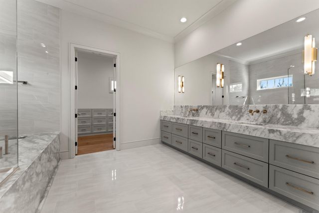 8721 W Fairway Dr, Baton Rouge, LA 70809