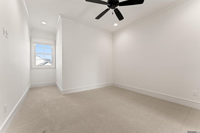 8721 W Fairway Dr, Baton Rouge, LA 70809