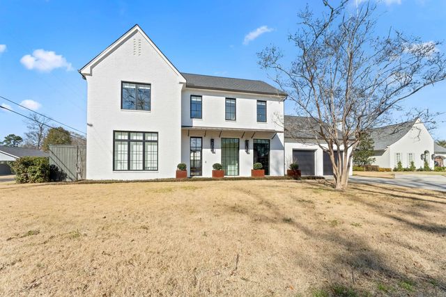 8721 W Fairway Dr, Baton Rouge, LA 70809