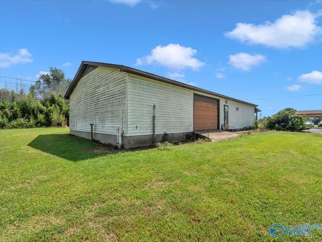 7750 County Road 170, Trinity, AL 35673