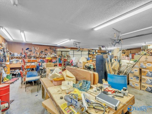 7750 County Road 170, Trinity, AL 35673