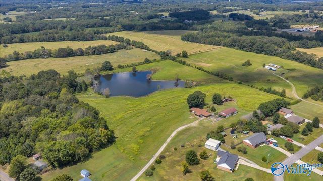 7750 County Road 170, Trinity, AL 35673