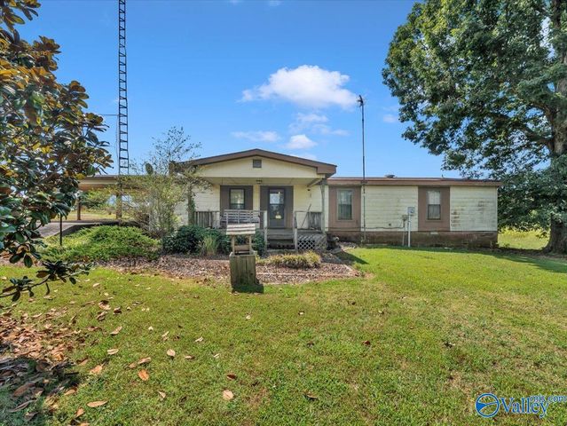 7750 County Road 170, Trinity, AL 35673