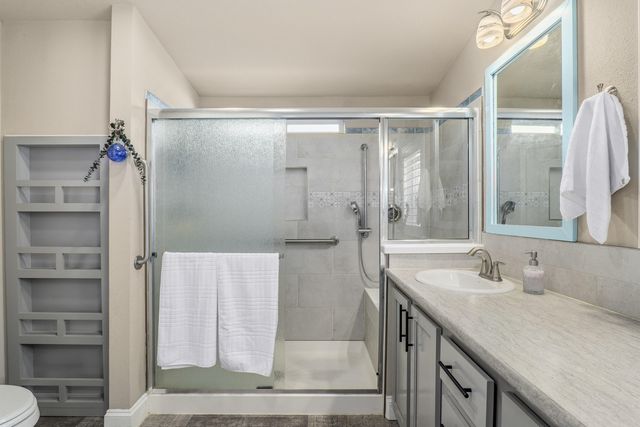 900 Kings Way, Grants Pass, OR 97526