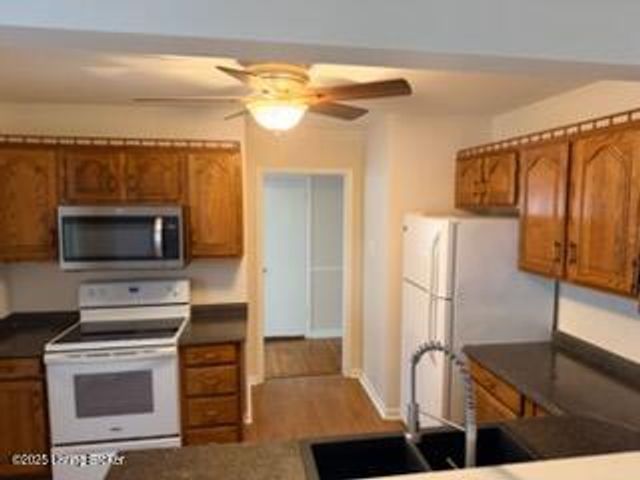 3507 Huon Dr, Louisville, KY 40218