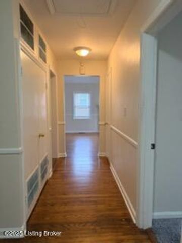 3507 Huon Dr, Louisville, KY 40218