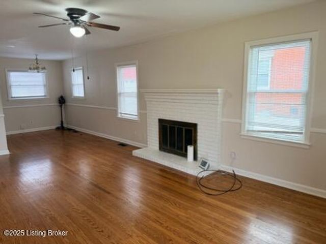 3507 Huon Dr, Louisville, KY 40218