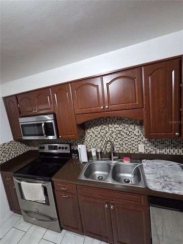 1837 LYNNCREST ROAD, Lakeland, FL 33803