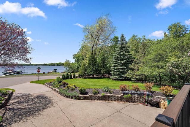 10920 32nd Avenue N, Plymouth, MN 55441