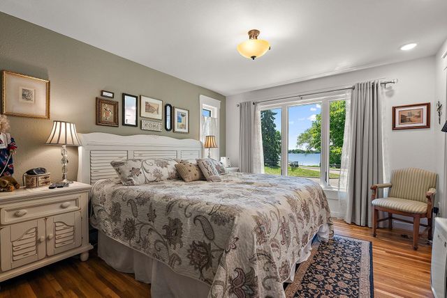 10920 32nd Avenue N, Plymouth, MN 55441