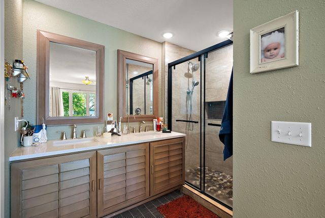 10920 32nd Avenue N, Plymouth, MN 55441