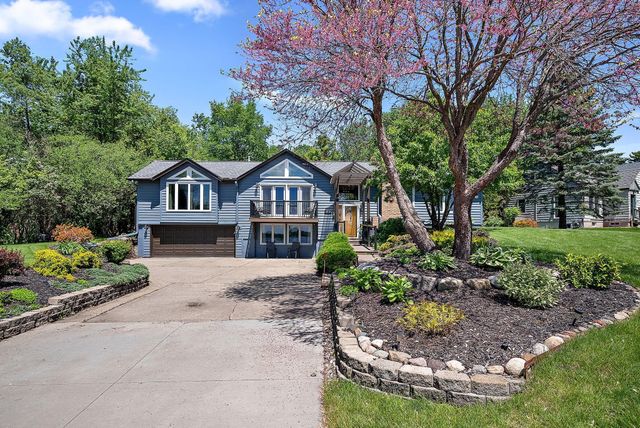 10920 32nd Avenue N, Plymouth, MN 55441