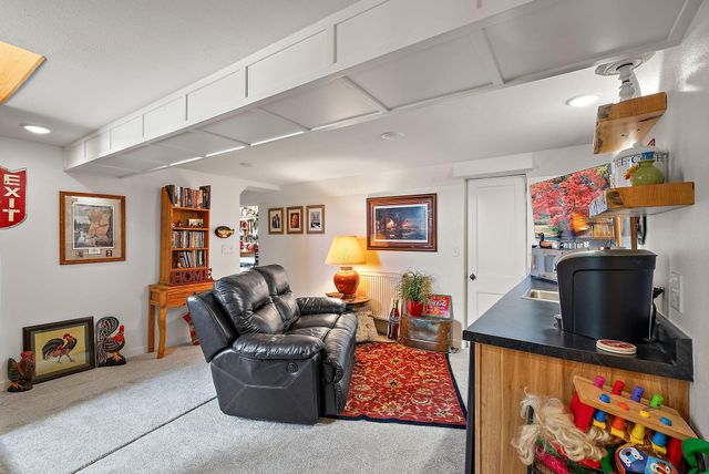 10920 32nd Avenue N, Plymouth, MN 55441