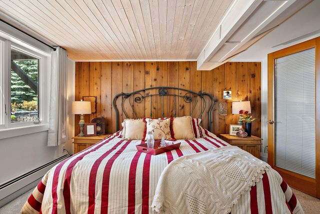 10920 32nd Avenue N, Plymouth, MN 55441