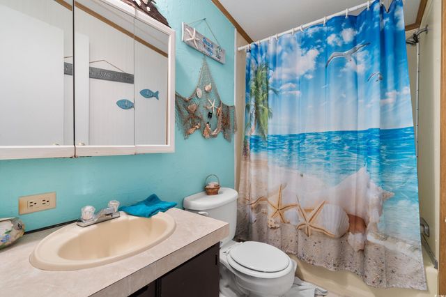 17 Crooked Island Circle, Murrells Inlet, SC 29576