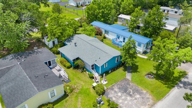 17 Crooked Island Circle, Murrells Inlet, SC 29576