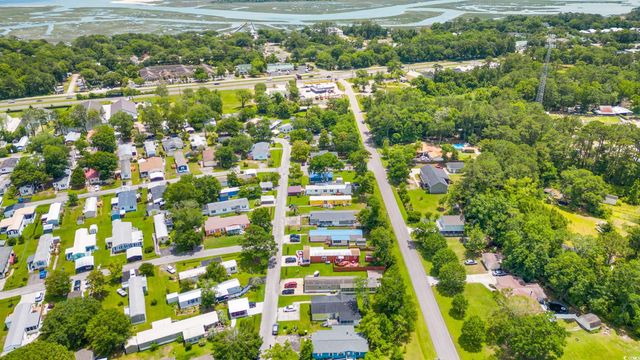 17 Crooked Island Circle, Murrells Inlet, SC 29576