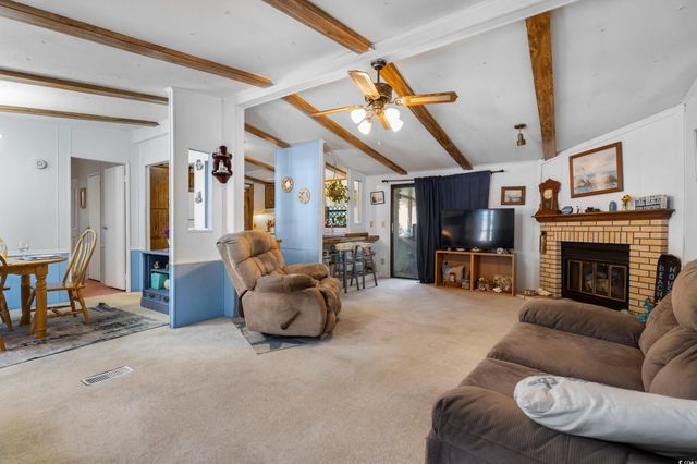 17 Crooked Island Circle, Murrells Inlet, SC 29576