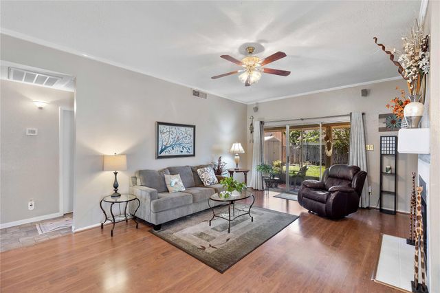 15730 Castorglen Drive, Houston, TX 77598