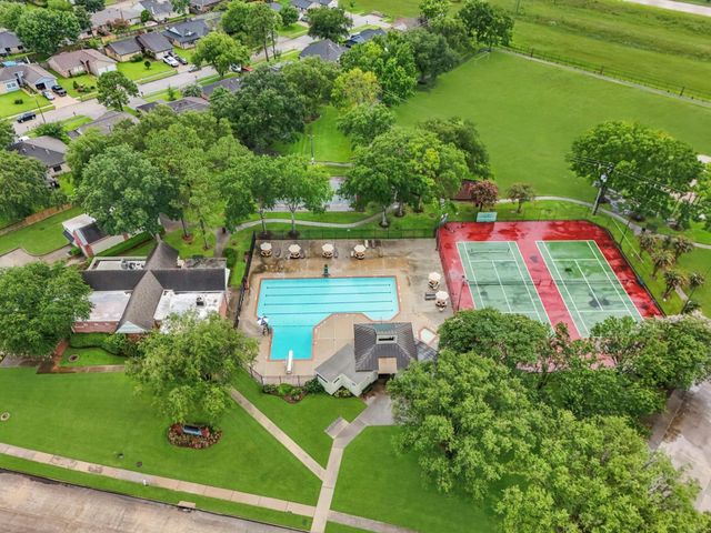 15730 Castorglen Drive, Houston, TX 77598