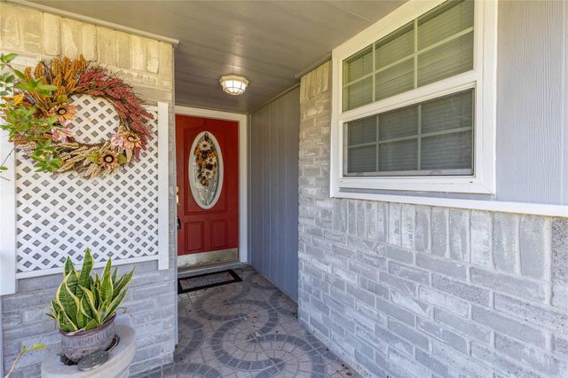 15730 Castorglen Drive, Houston, TX 77598