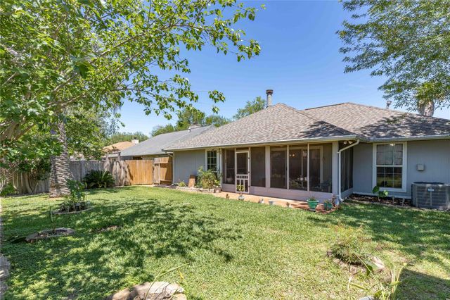 15730 Castorglen Drive, Houston, TX 77598