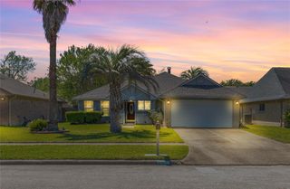 15730 Castorglen Drive, Houston, TX 77598