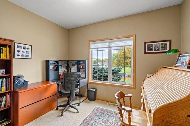 542 Majestic Oaks Court, Eagan, MN 55123