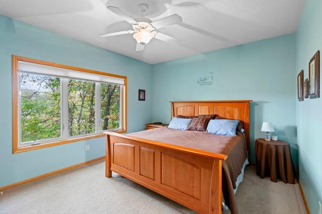 542 Majestic Oaks Court, Eagan, MN 55123