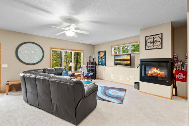 542 Majestic Oaks Court, Eagan, MN 55123