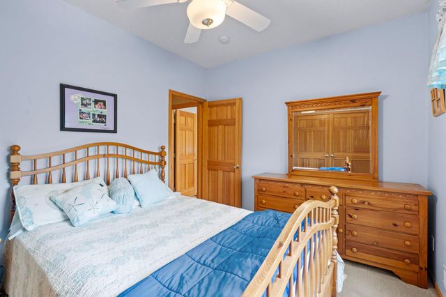 542 Majestic Oaks Court, Eagan, MN 55123