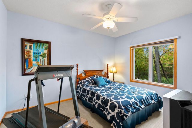542 Majestic Oaks Court, Eagan, MN 55123