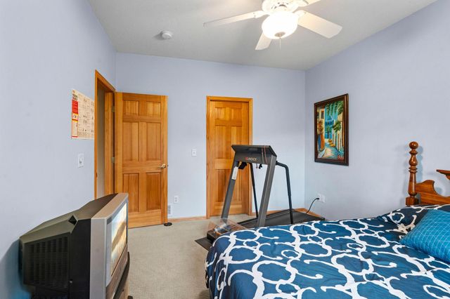 542 Majestic Oaks Court, Eagan, MN 55123