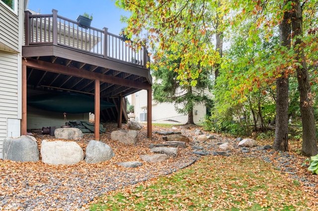 542 Majestic Oaks Court, Eagan, MN 55123