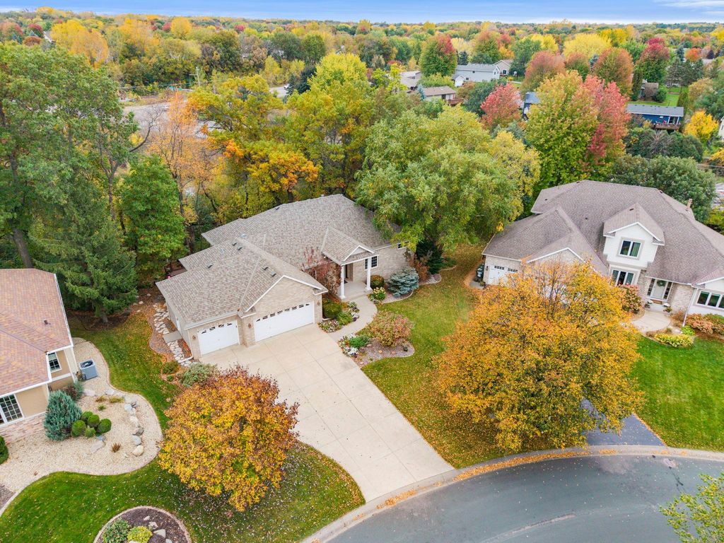 542 Majestic Oaks Court, Eagan, MN 55123 — photo 3