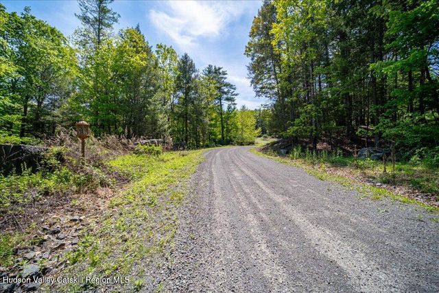 33 Mamoud Hills Road, Kingston, NY 12401