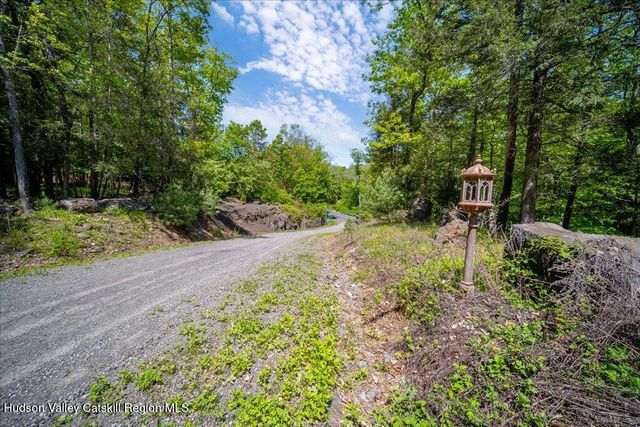 33 Mamoud Hills Road, Kingston, NY 12401