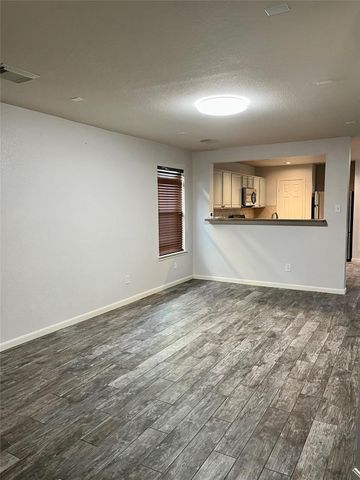 2655 Skyview Shadows Court, Houston, TX 77047